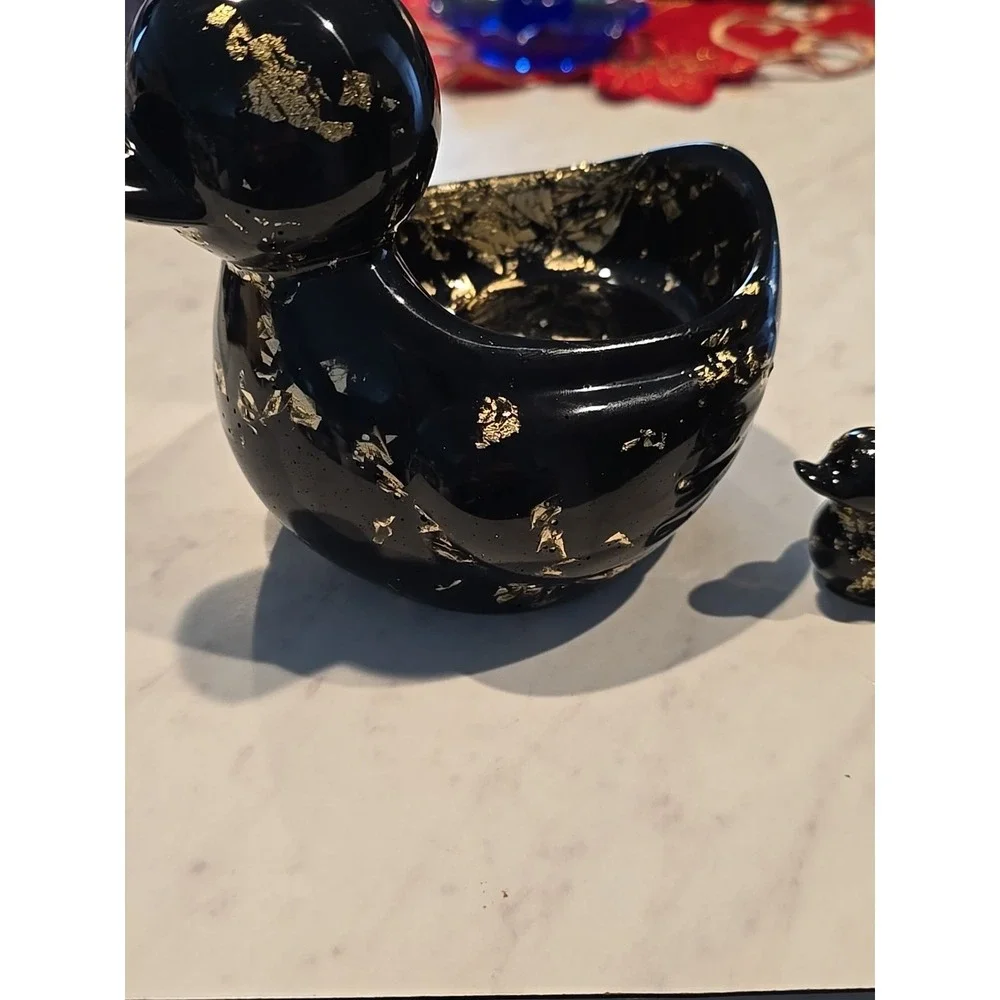 Handmade Resin Mommy Duck With Babies Black Gold Decoration Gift 673